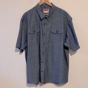 Wrangler Men's Casual Blue Button Down Shirt